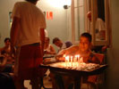 Atmosfera soft per la torta di compleanno a Villa Marina