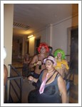 Gli ospiti di Villa Marina travestiti per la festa in costume