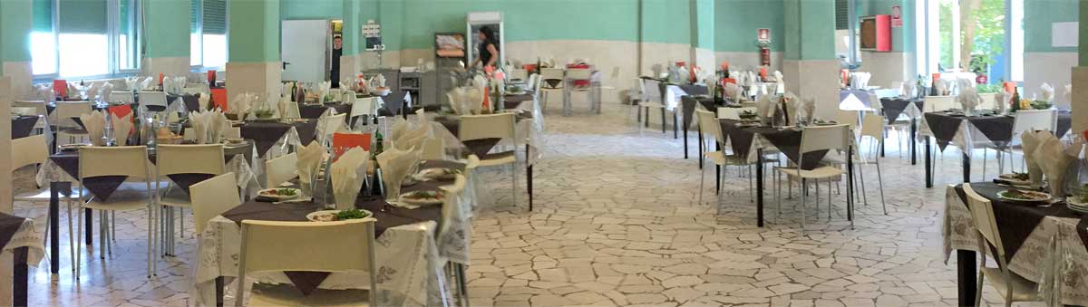 A Villa Marina la sala da pranzo è accessibile ai disabili anche in carrozzina
